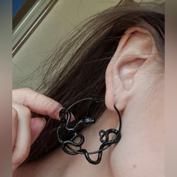 “Auryn” Black Snake Ouroboros Neverending Story Medusa Endless Knot Witchy Hoops - Picture 12 of 16